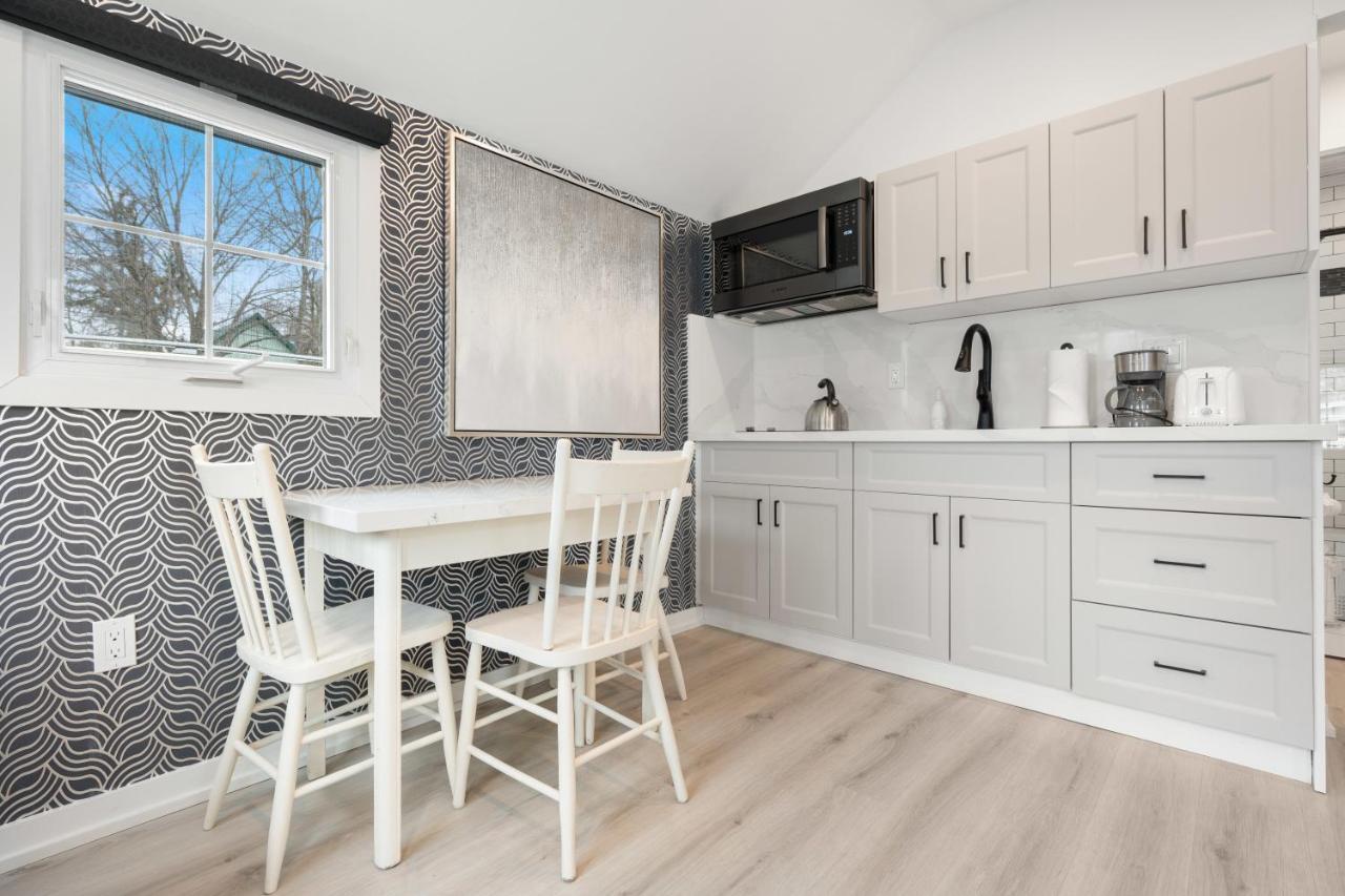 Luxe Lodges On Lake Erie Port Dover Zewnętrze zdjęcie