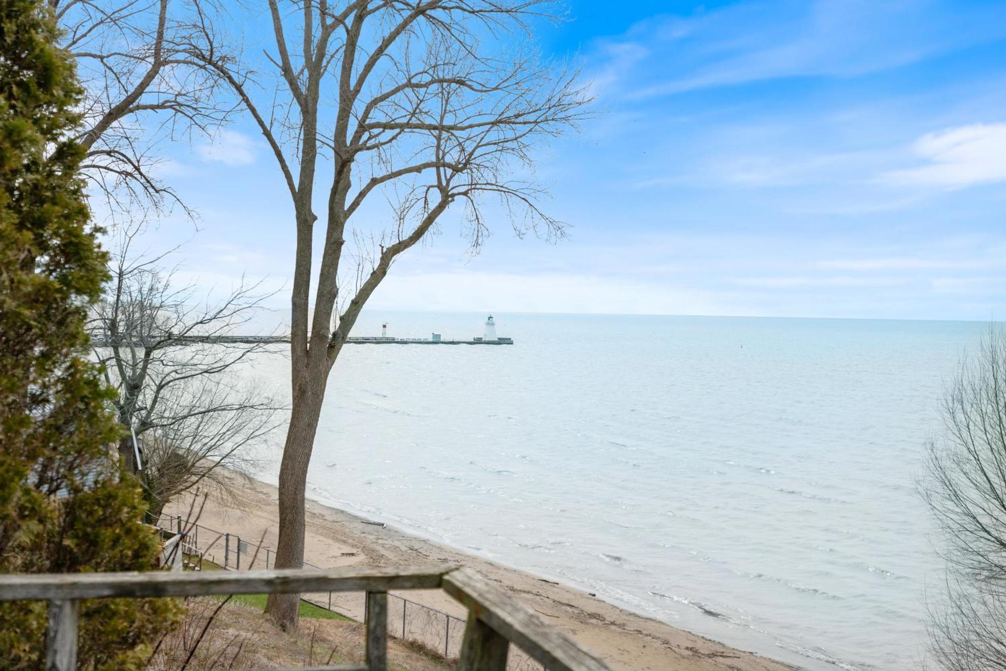 Luxe Lodges On Lake Erie Port Dover Zewnętrze zdjęcie