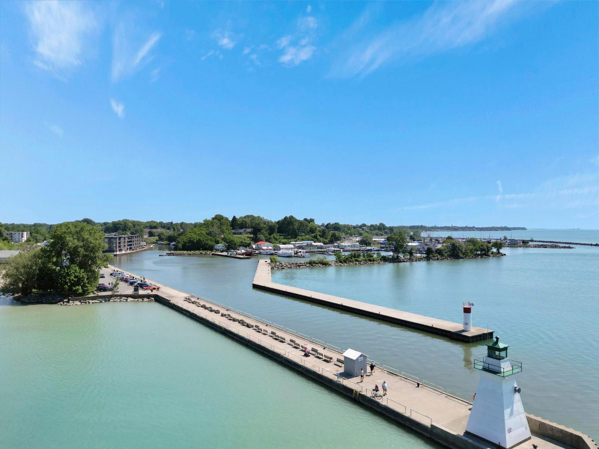 Luxe Lodges On Lake Erie Port Dover Zewnętrze zdjęcie