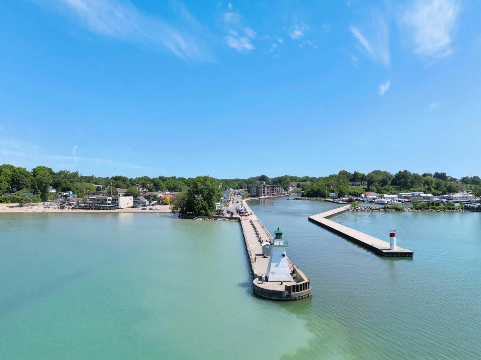 Luxe Lodges On Lake Erie Port Dover Zewnętrze zdjęcie